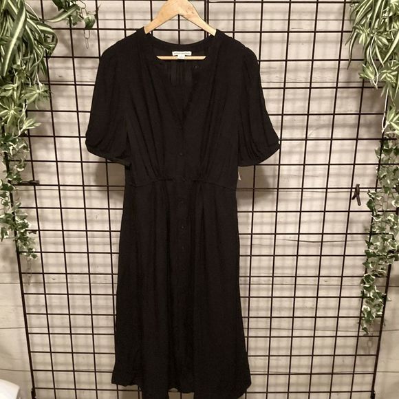 Amazon Essentials Button-Down Dress B186 - Picture 2 of 3